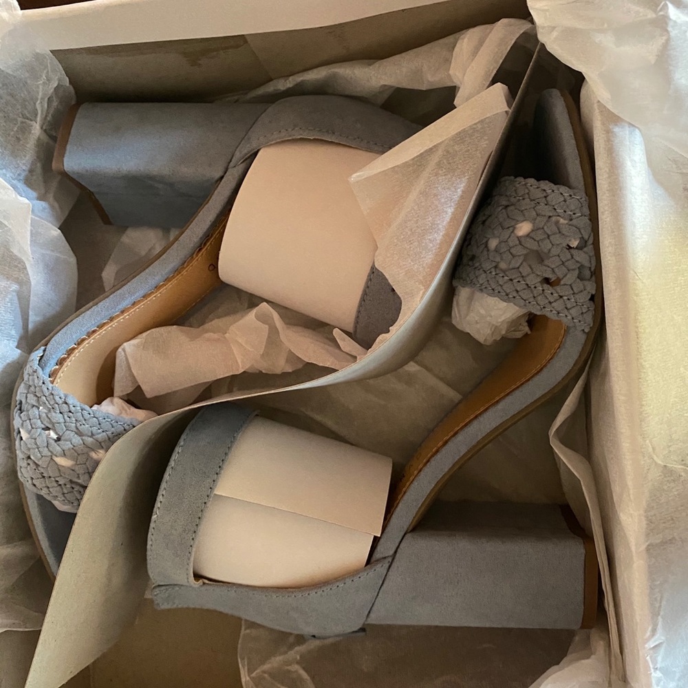 Blue talc high heels